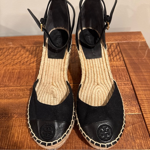 Tory Burch Black Espadrille Wedge Sandals Size 7.5 NWOB - Picture 2 of 8